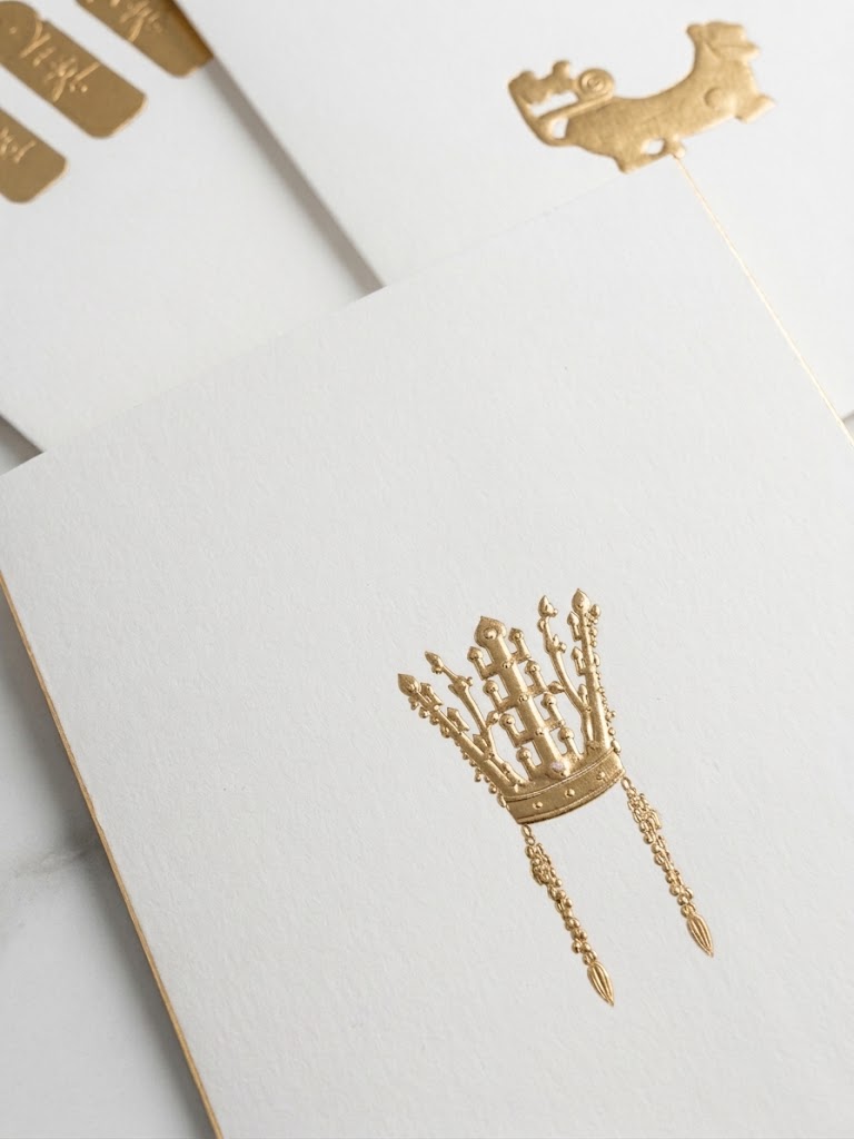 1. 헤리티지를 현대적인 굿즈로 재해석